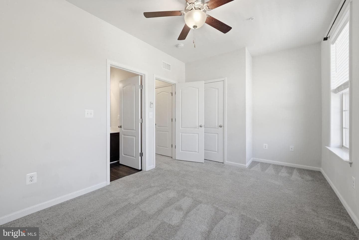 8219 Hollow Court photo 27