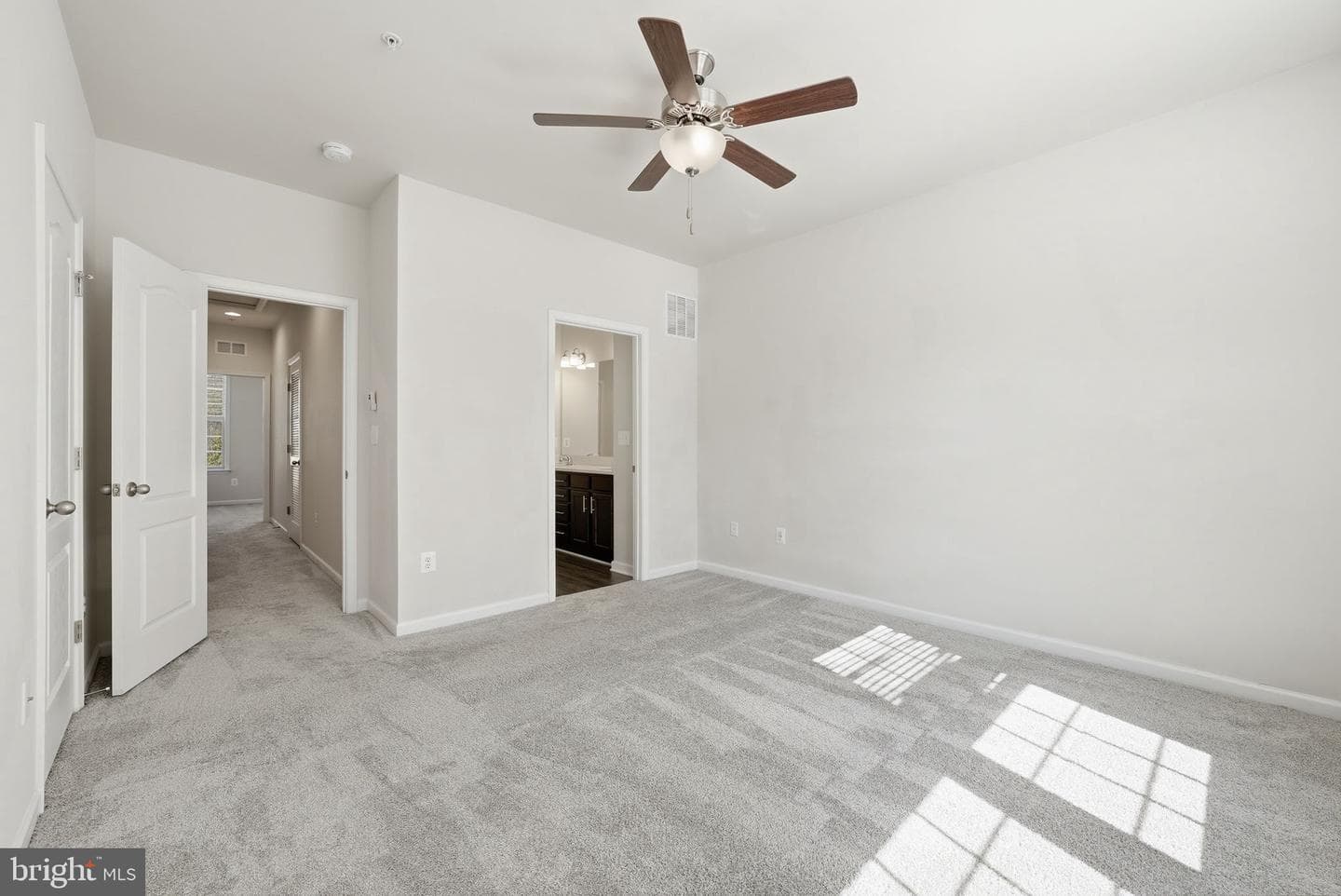 8219 Hollow Court photo 30