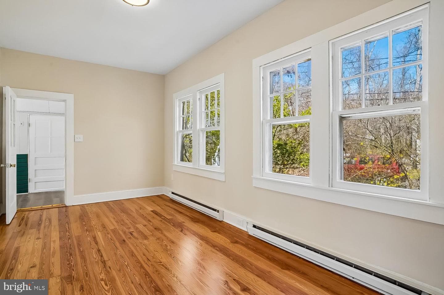 901 Walnut Avenue photo 27