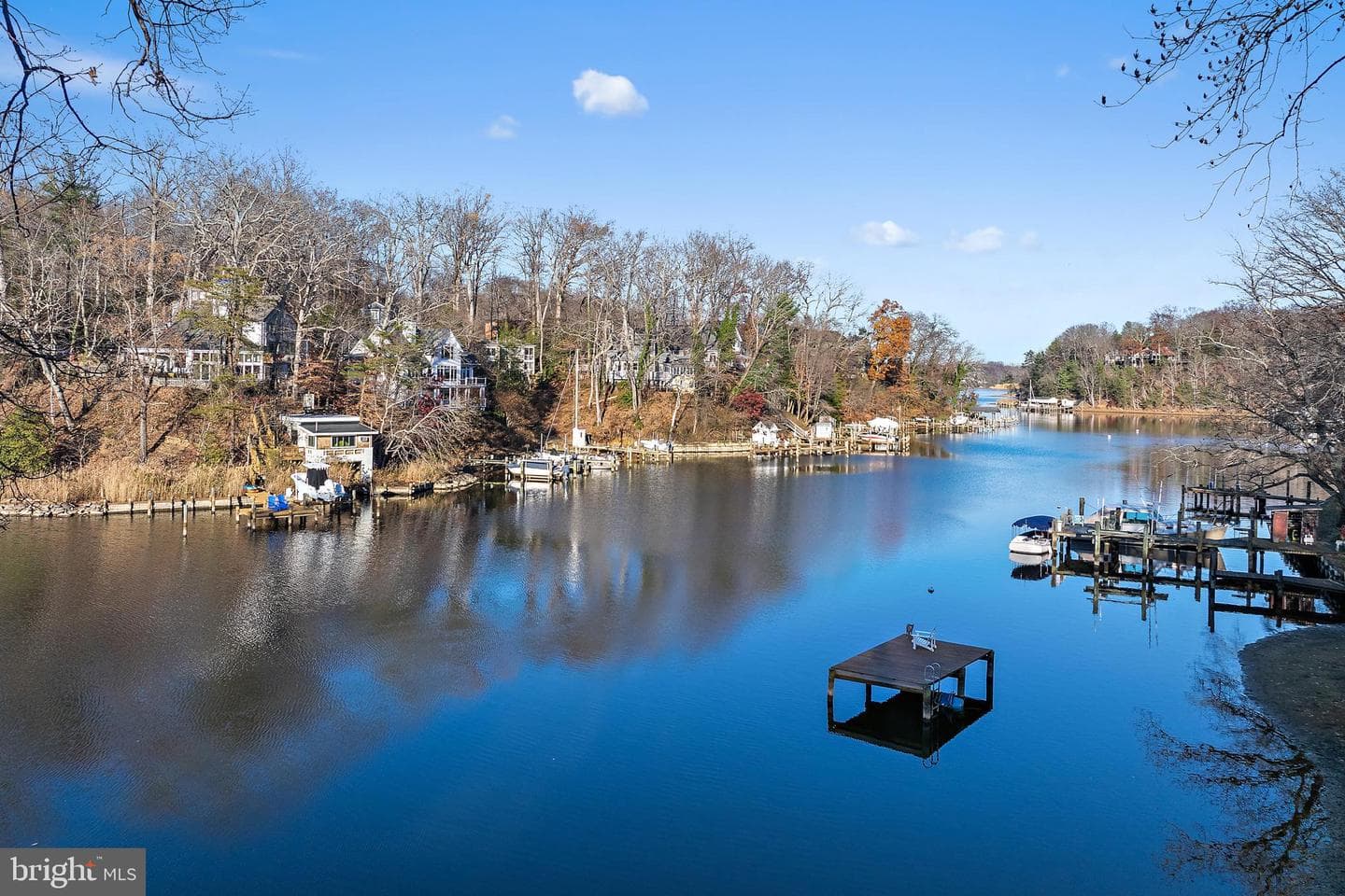 1812 Shore Drive photo 3