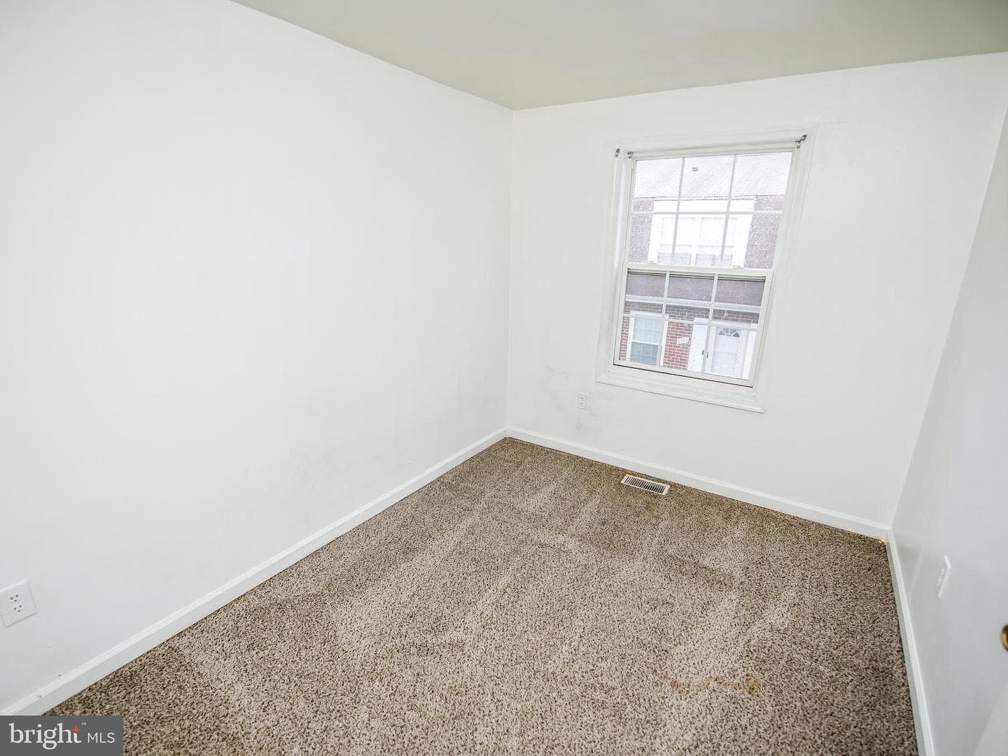 8519 Pioneer Drive photo 14