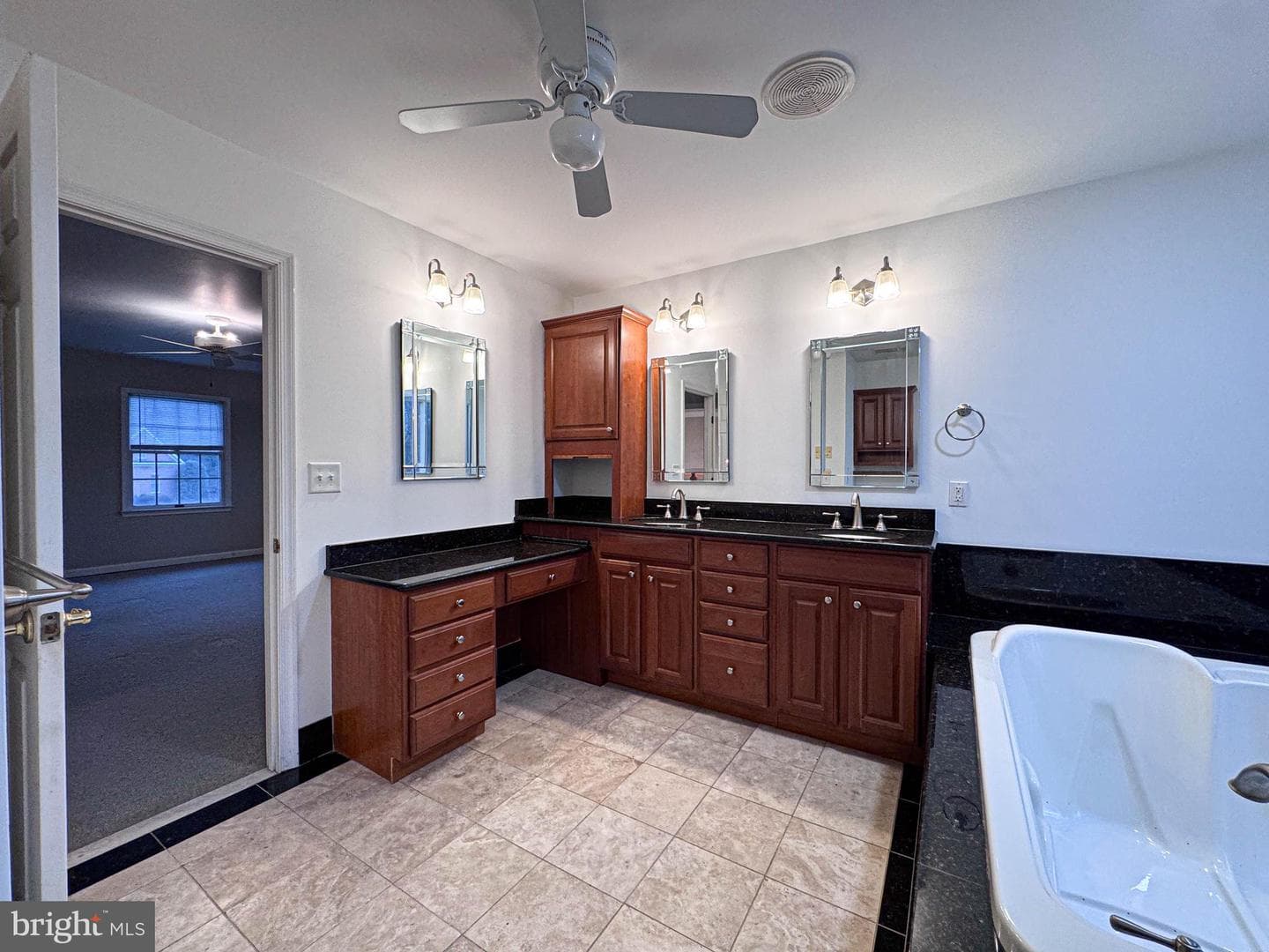 1527 Wild Cranberry Drive photo 38