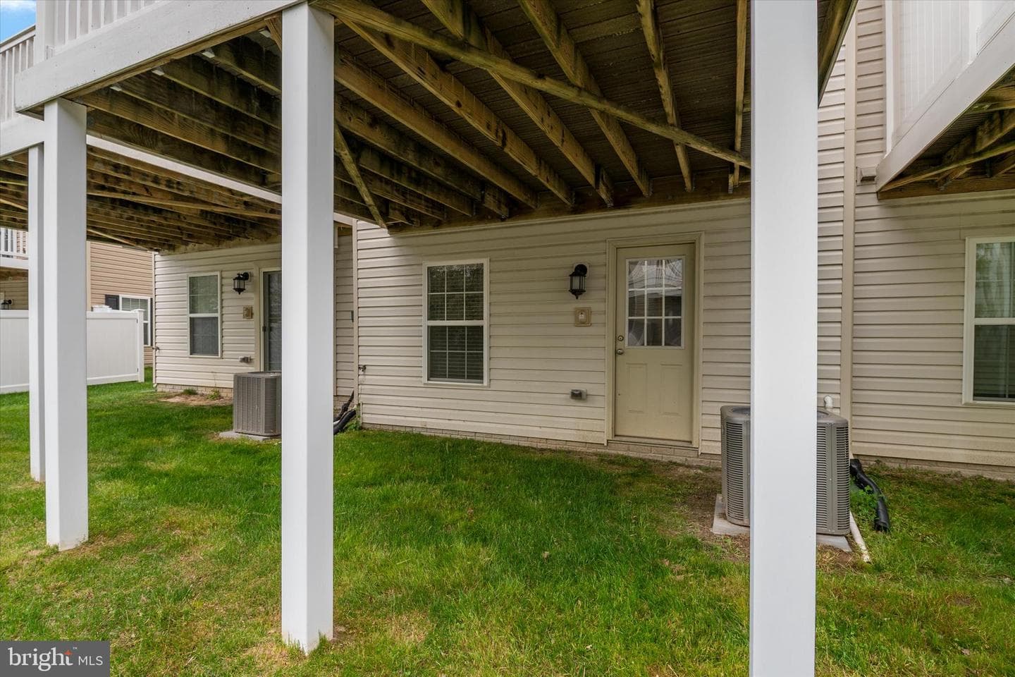 8339 Daydream Crescent photo 28