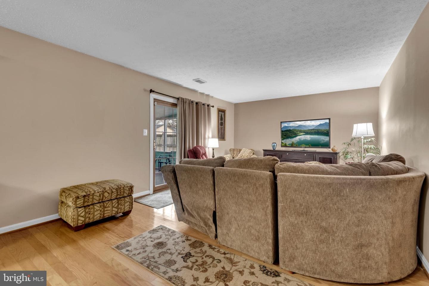8205 Grassland Road photo 17