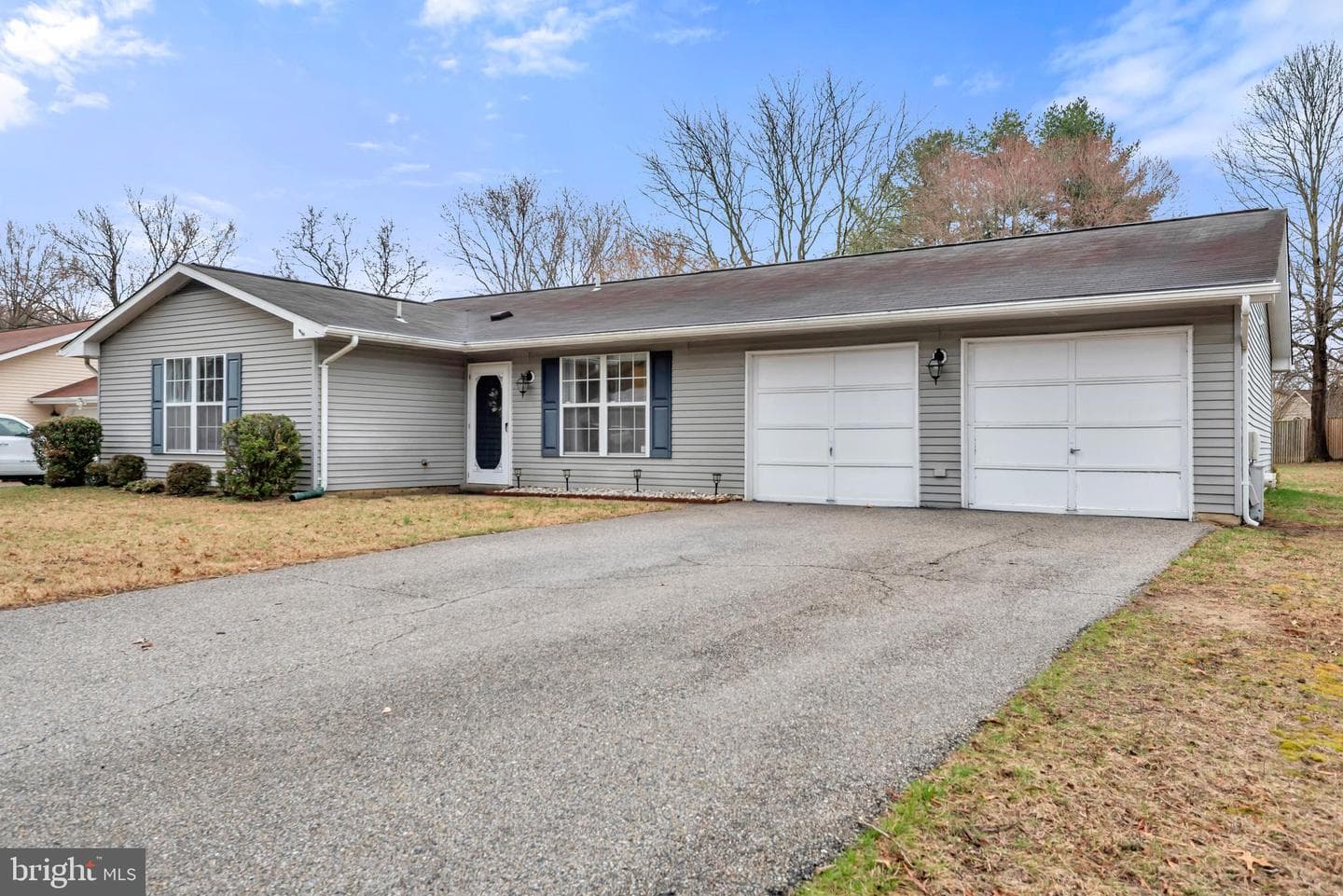 8205 Grassland Road photo 2