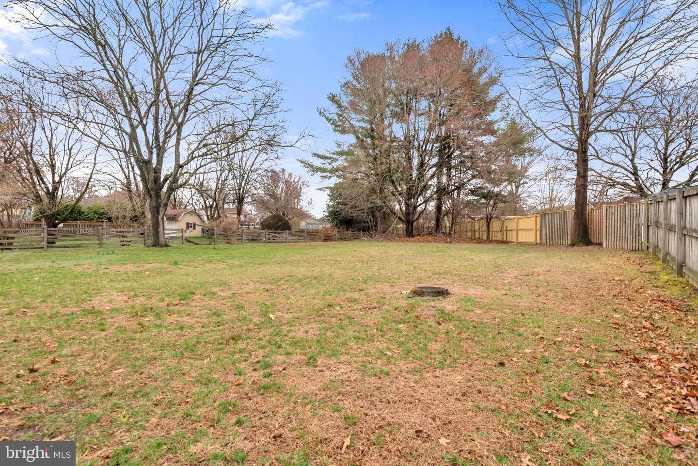 8205 Grassland Road photo 34