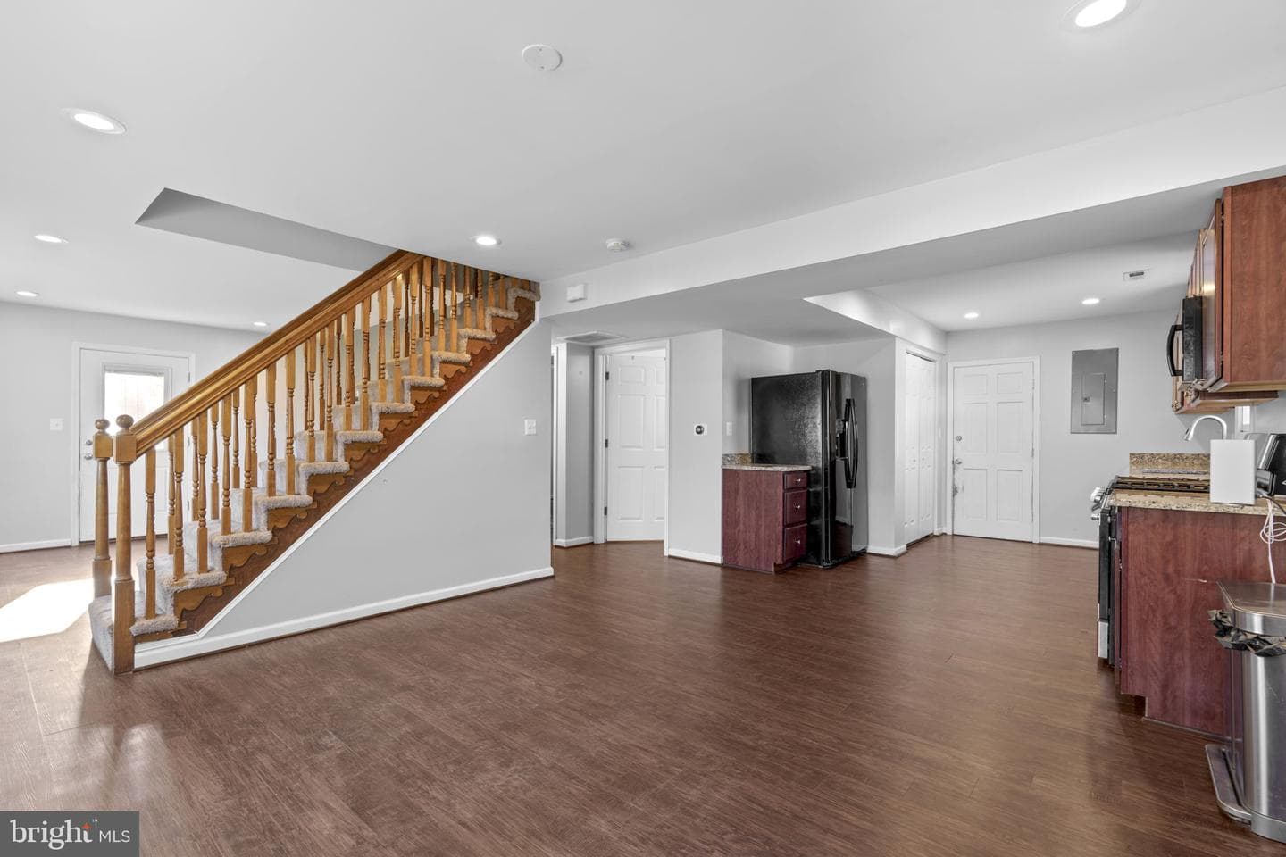 319 Alameda Parkway photo 5