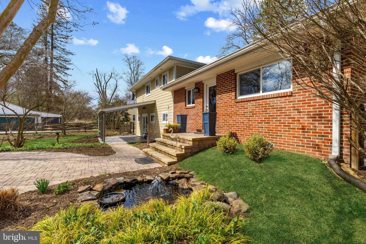 101 Avondale Circle photo 38