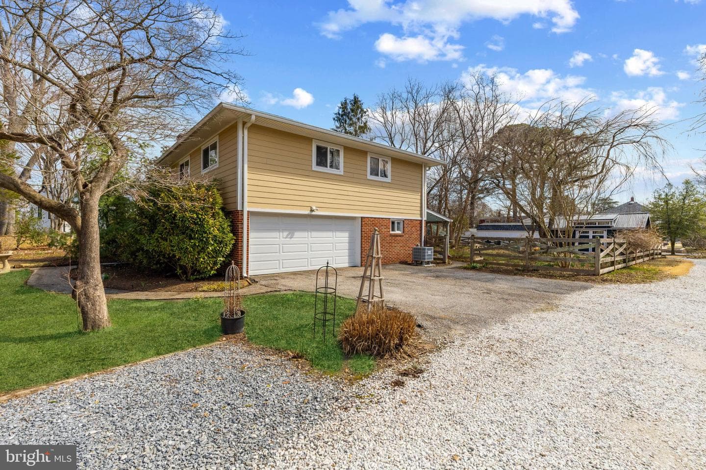101 Avondale Circle photo 41