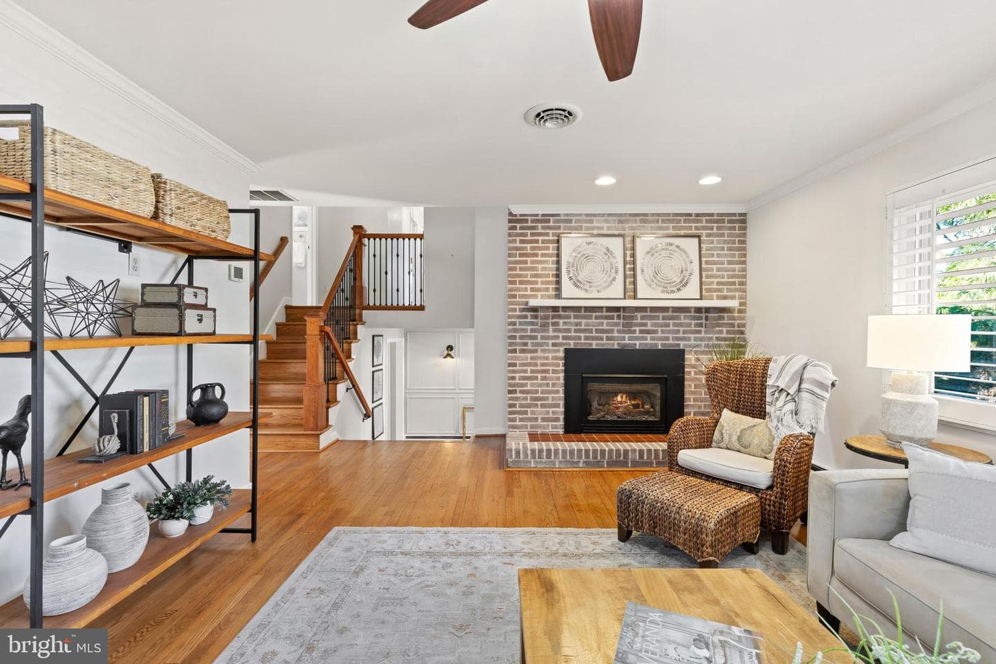 101 Avondale Circle photo 5