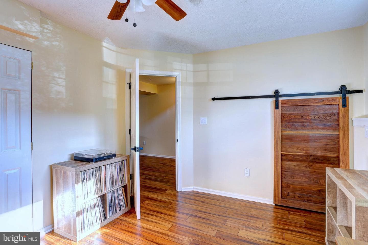 1360 Triwater #195 photo 31