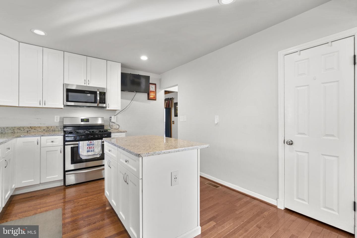 314 Church Circle photo 11