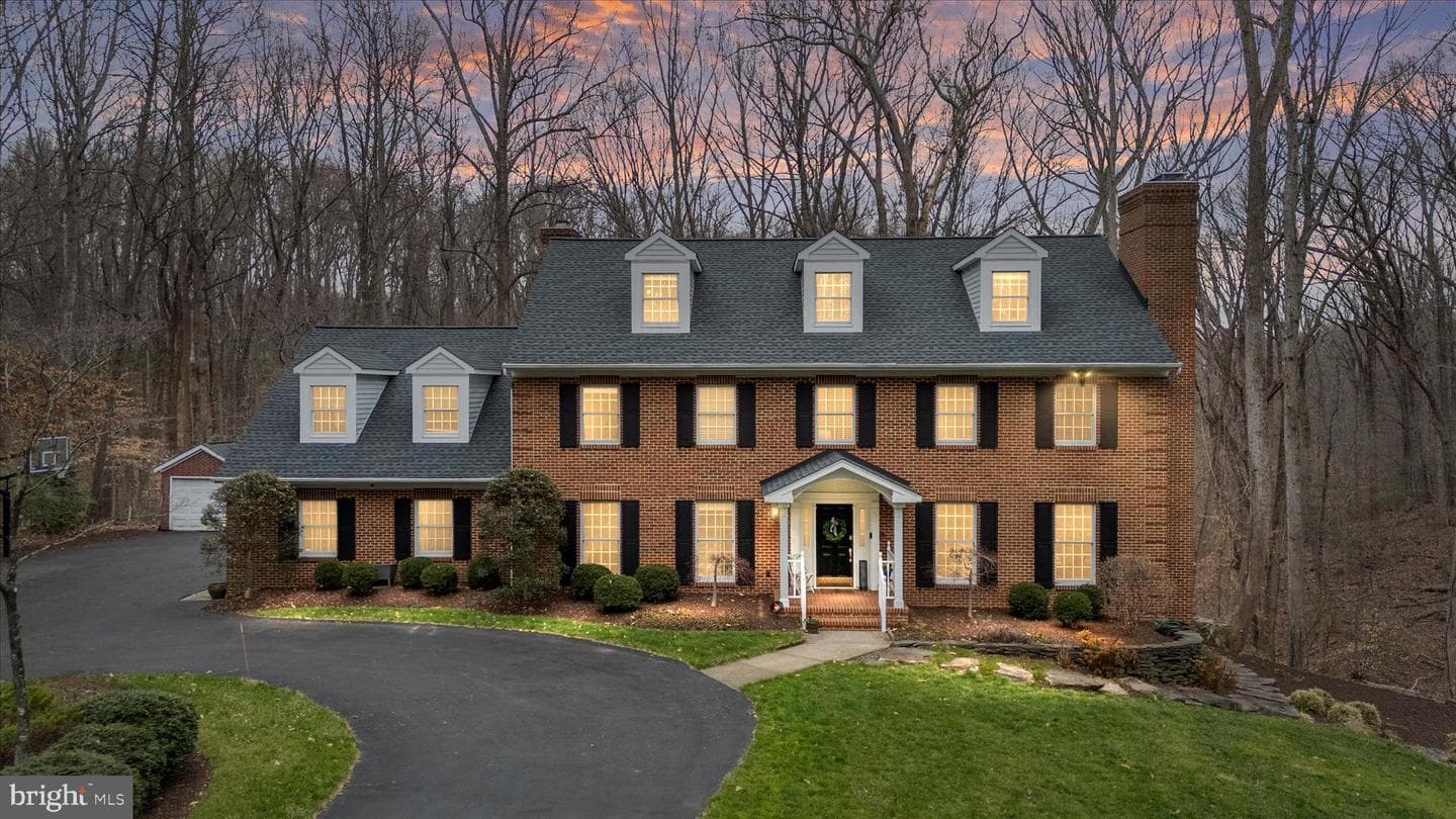 962 Coachway, Annapolis