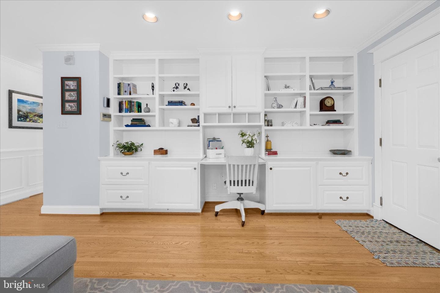 962 Coachway photo 27