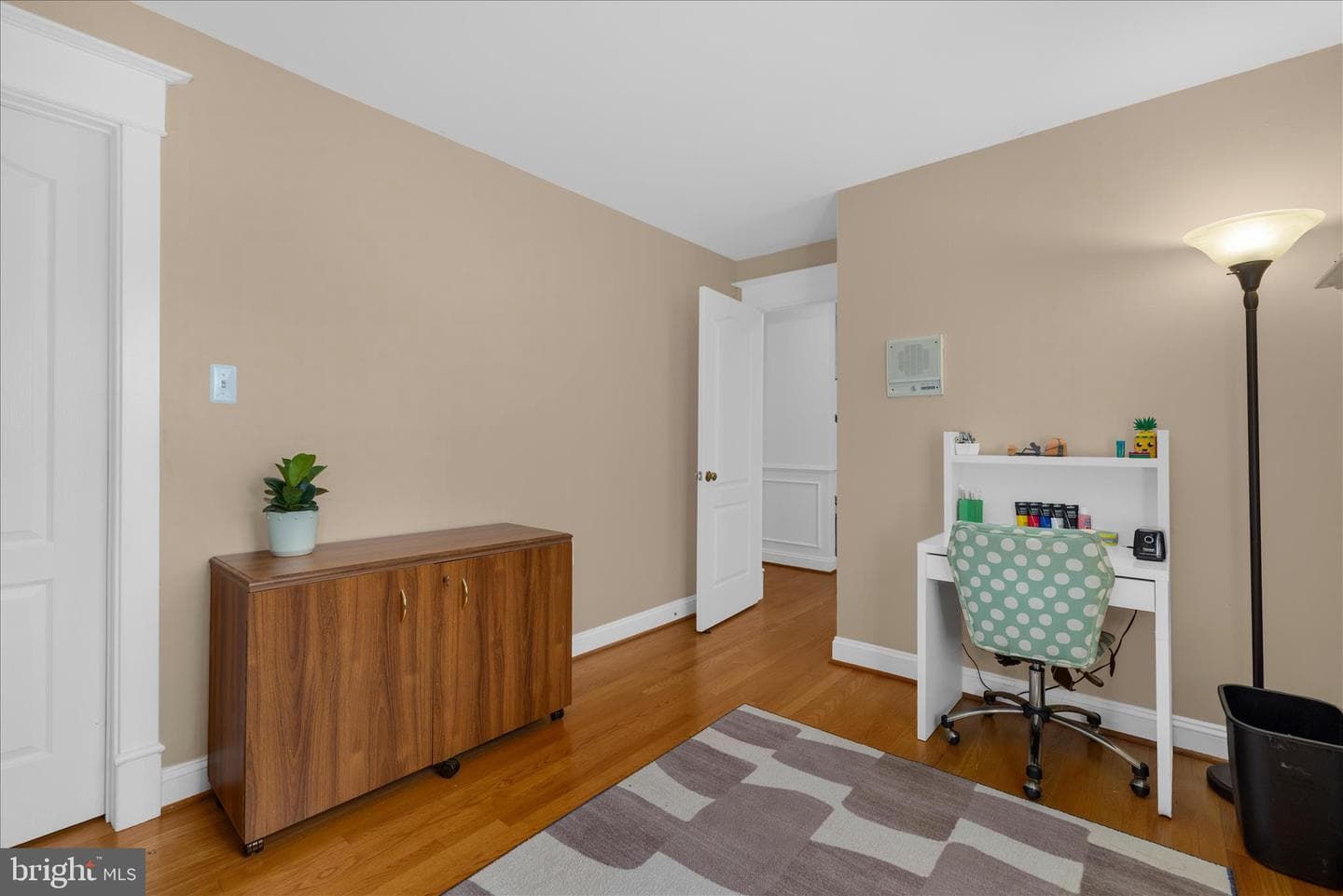 962 Coachway photo 42