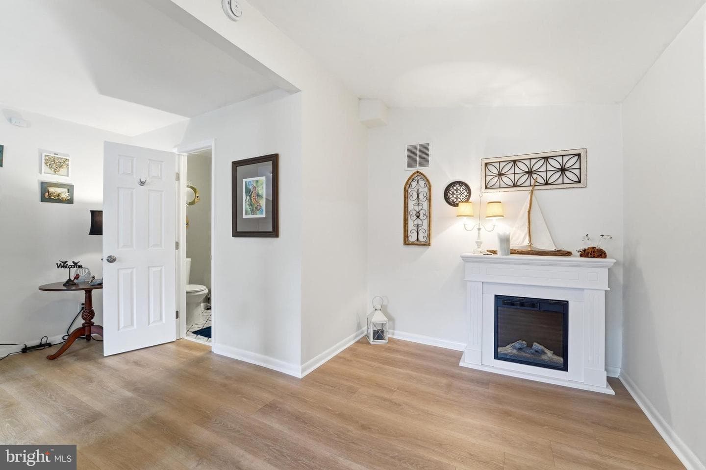 7806 Appletree Road photo 11