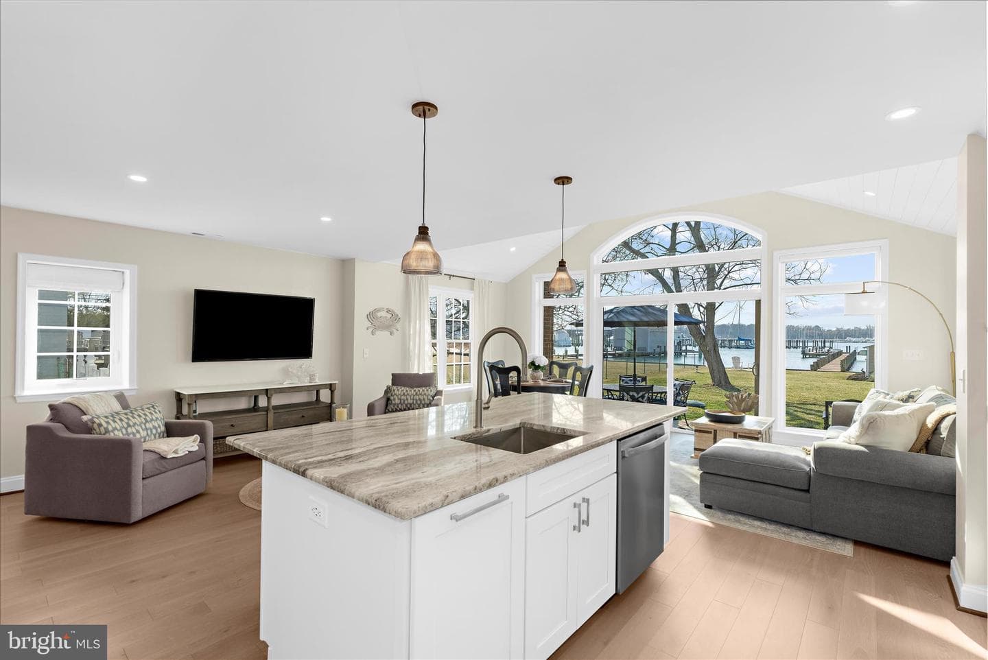 3738 Bay Drive photo 11