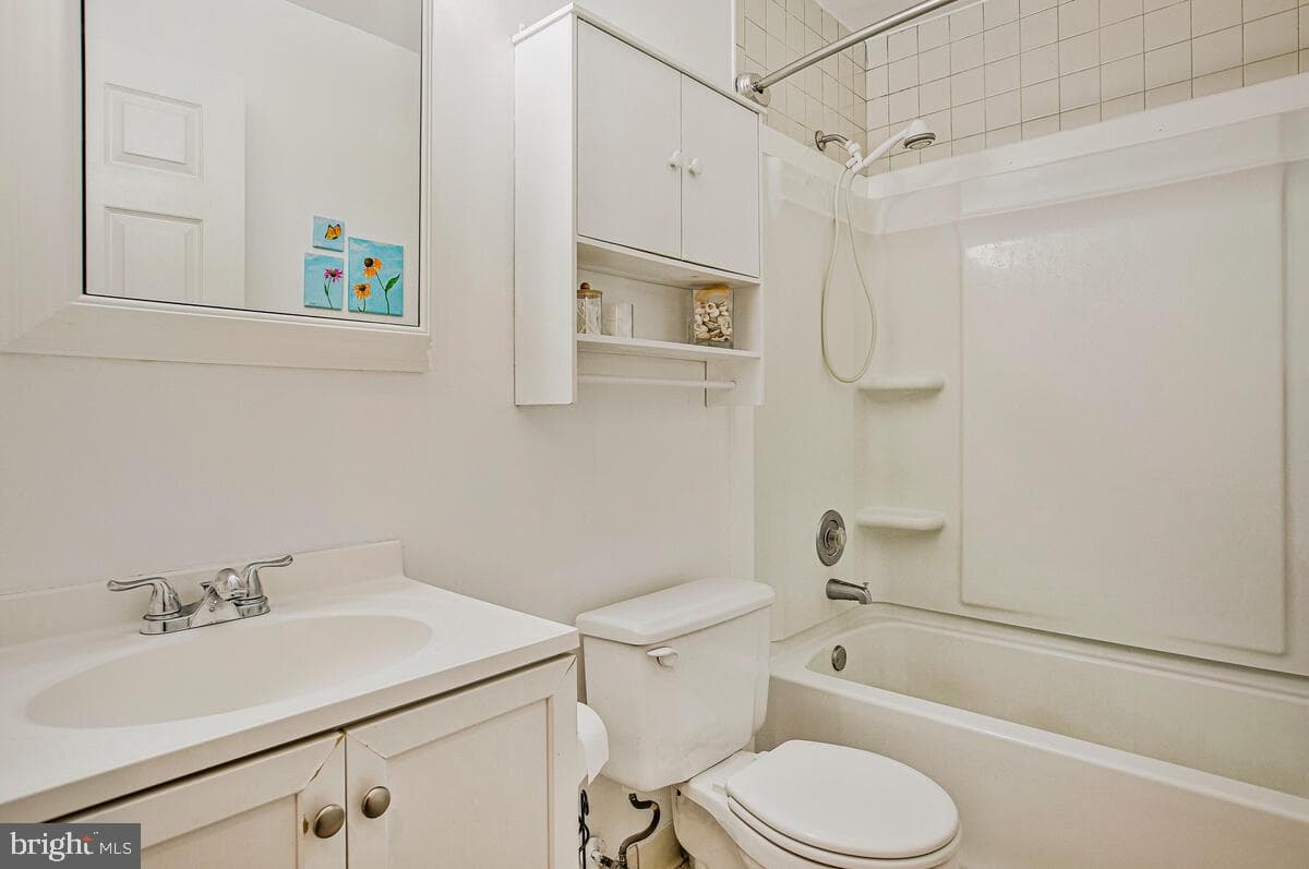 6803 White Water Way #101 photo 24