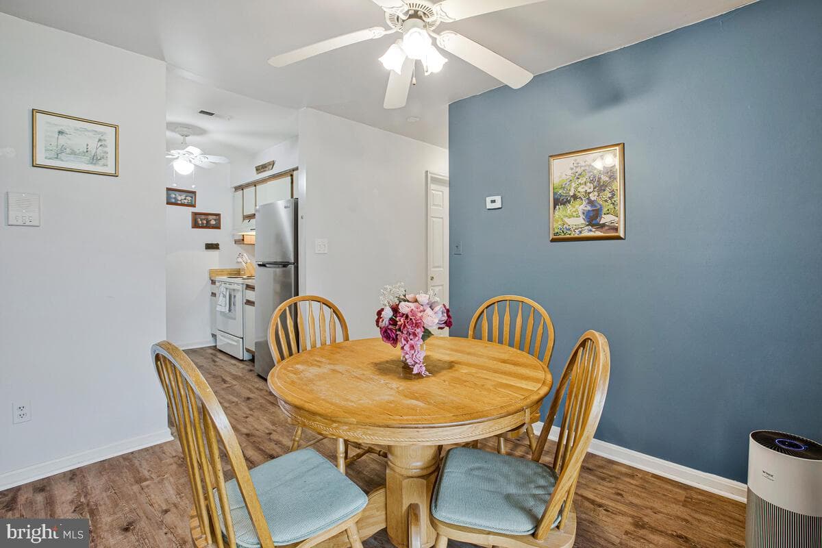 6803 White Water Way #101 photo 9