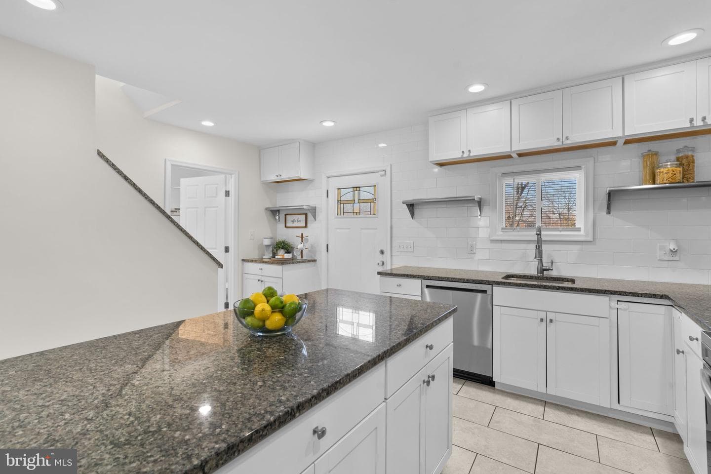 8062 Telegraph Road photo 5