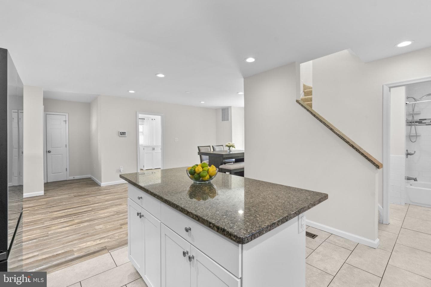 8062 Telegraph Road photo 6