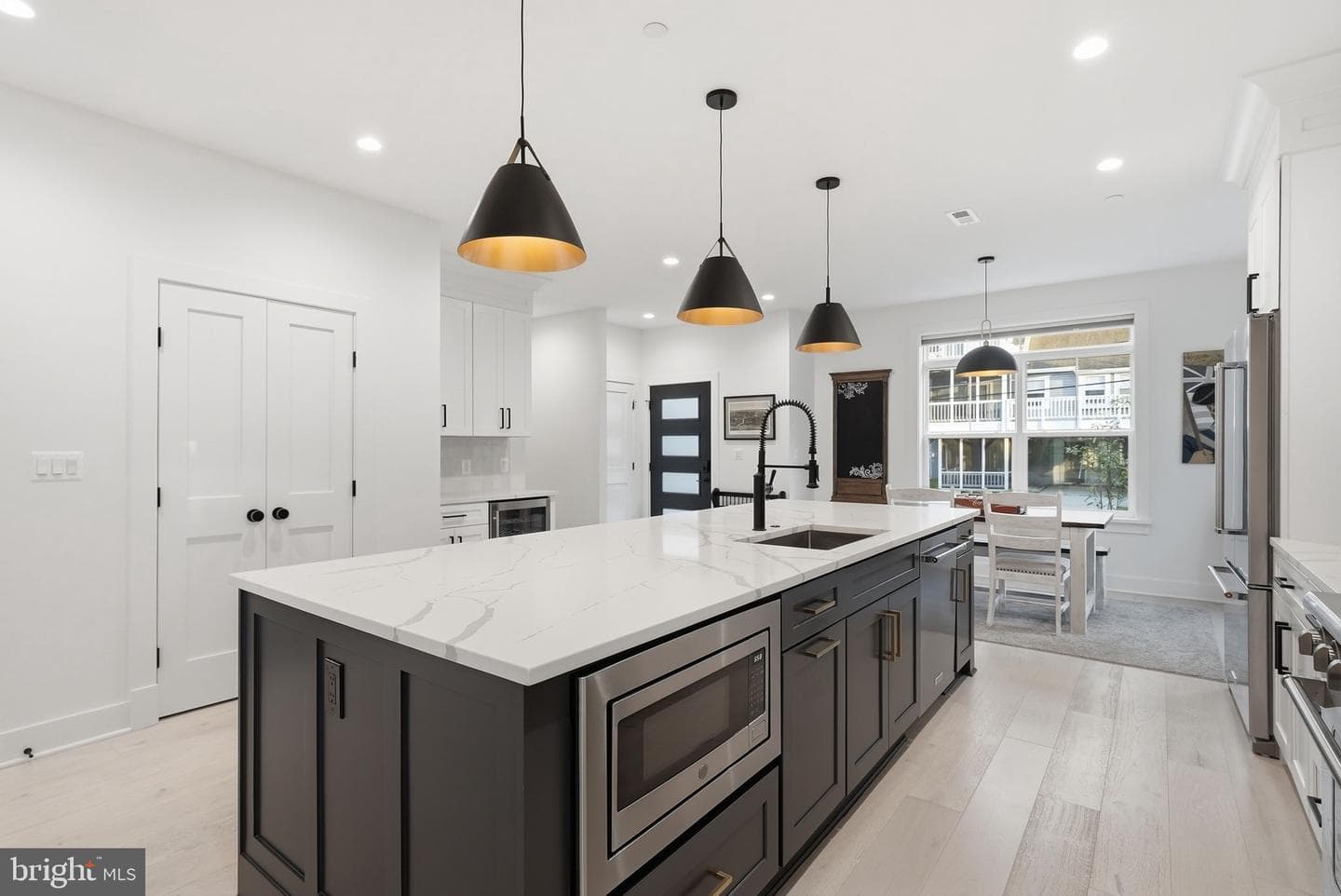 1422 Howard Road photo 8