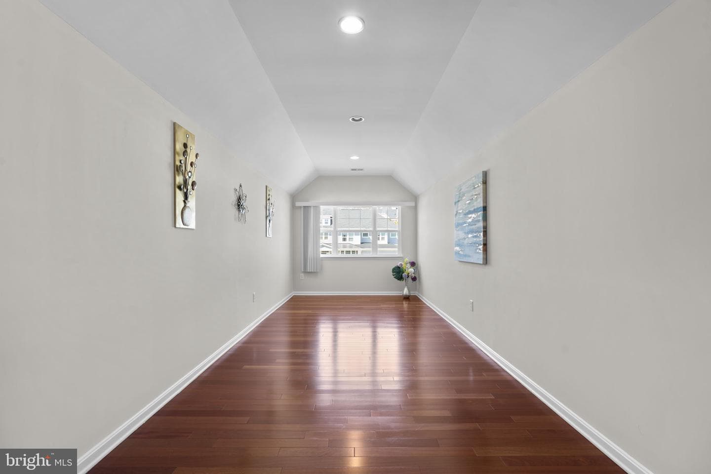 1413 Della Way photo 36