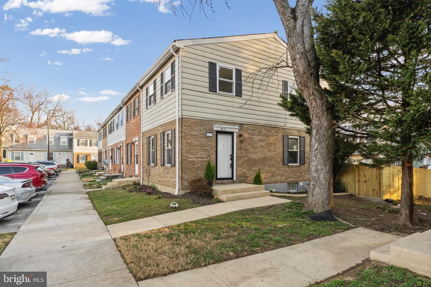 8221 Stewarton Court photo 27
