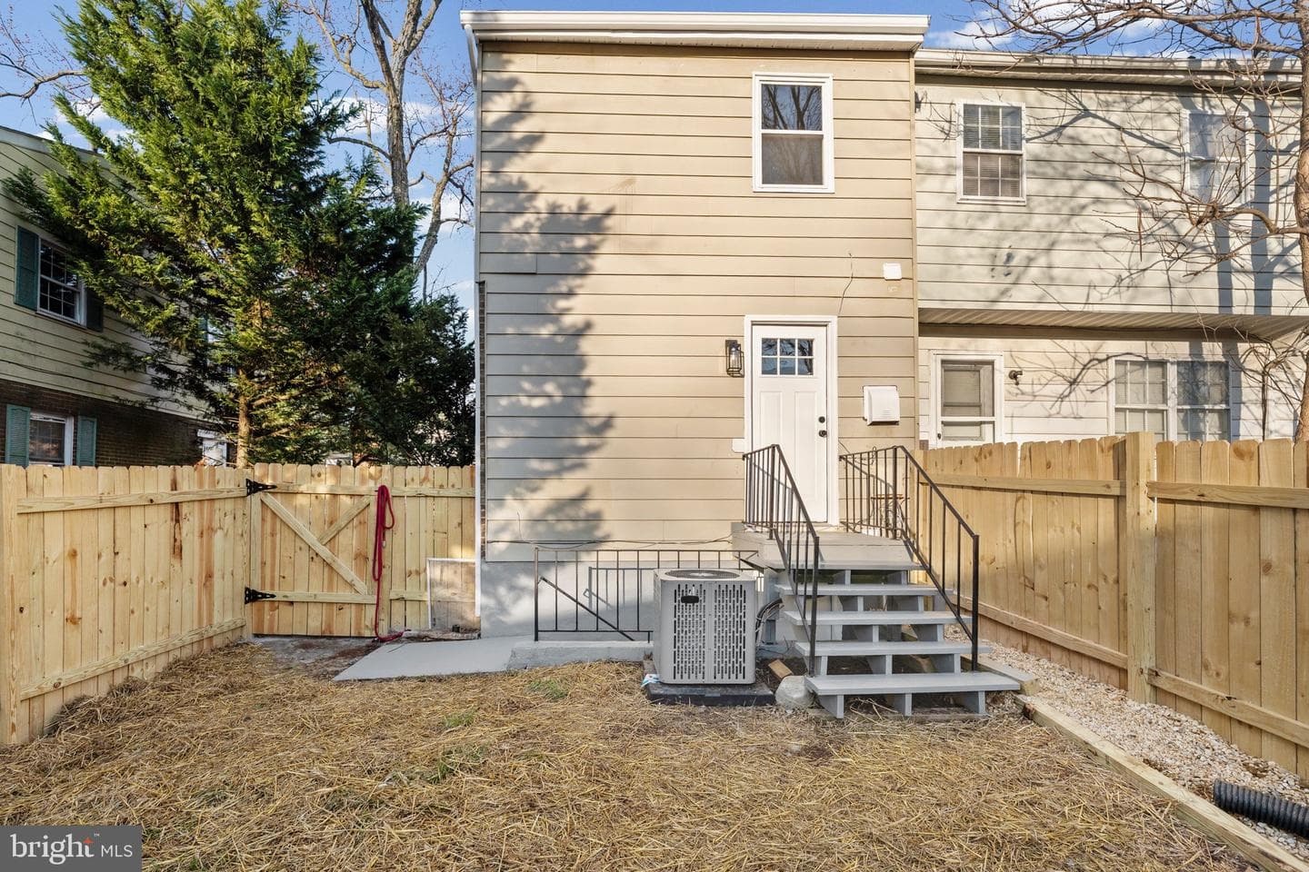 8221 Stewarton Court photo 28