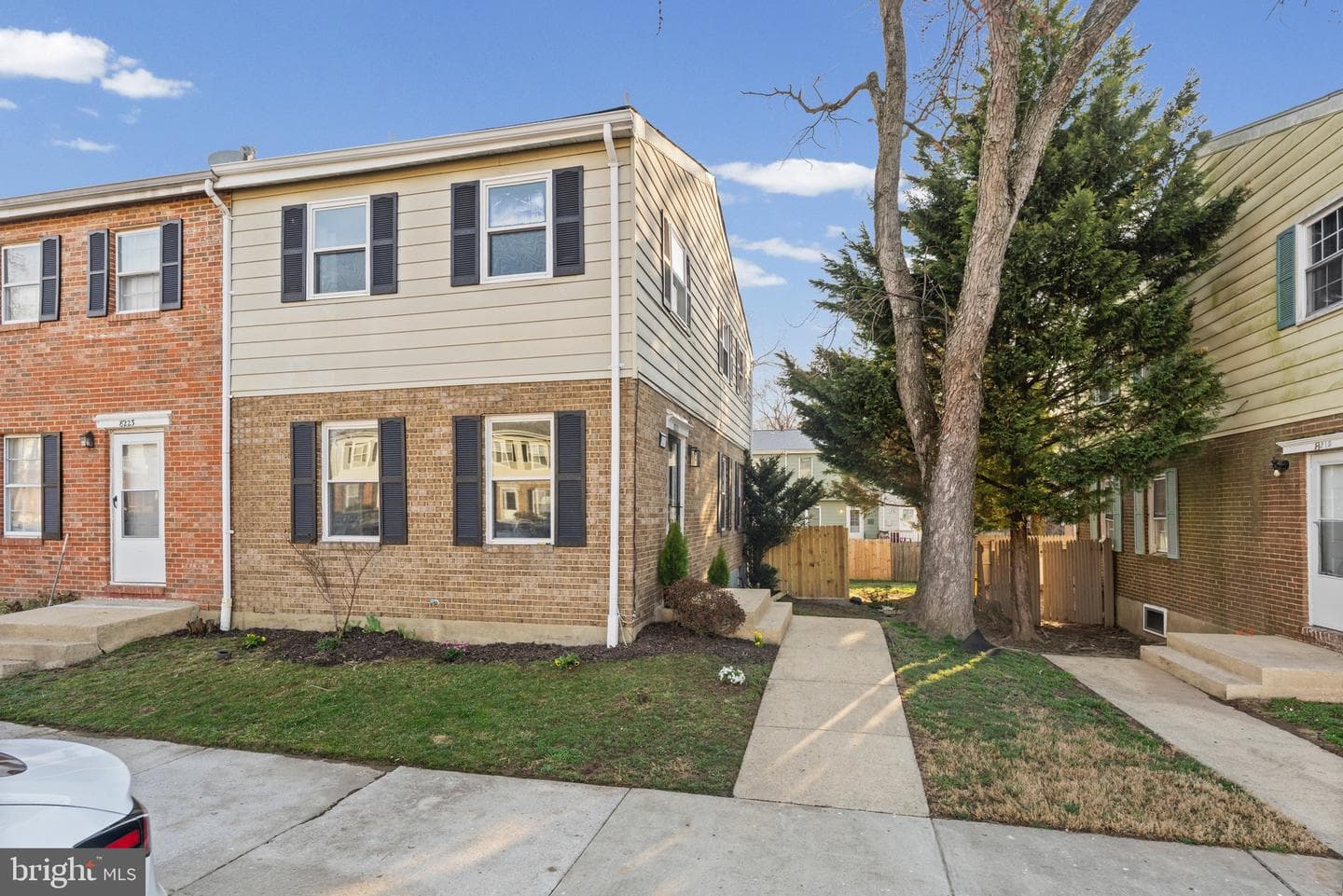 8221 Stewarton Court photo 30