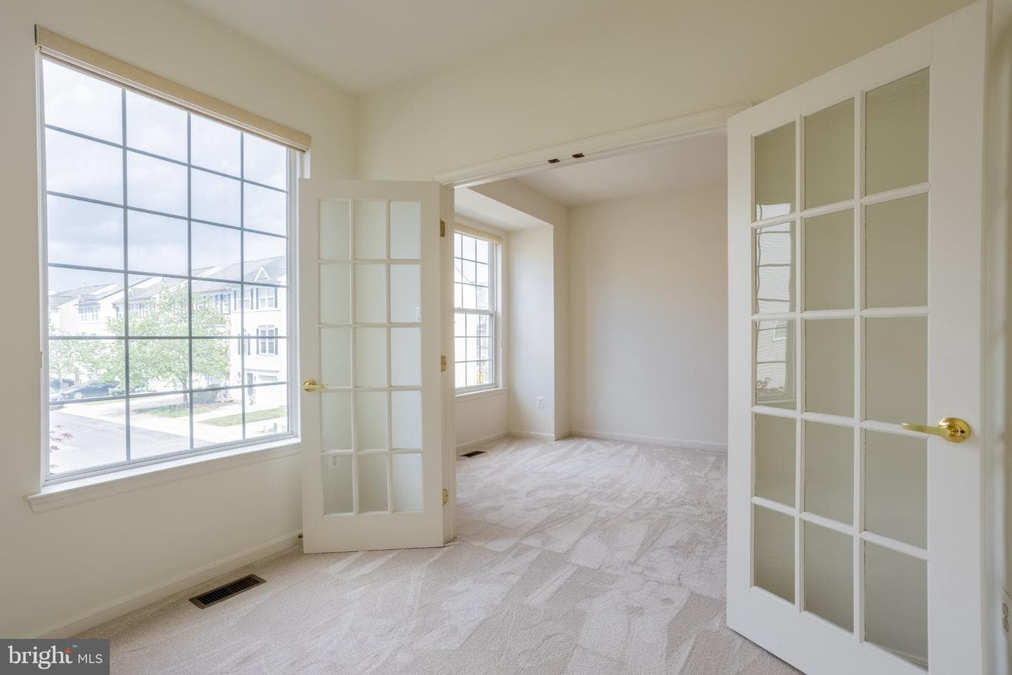 8031 Apple Valley Drive photo 15