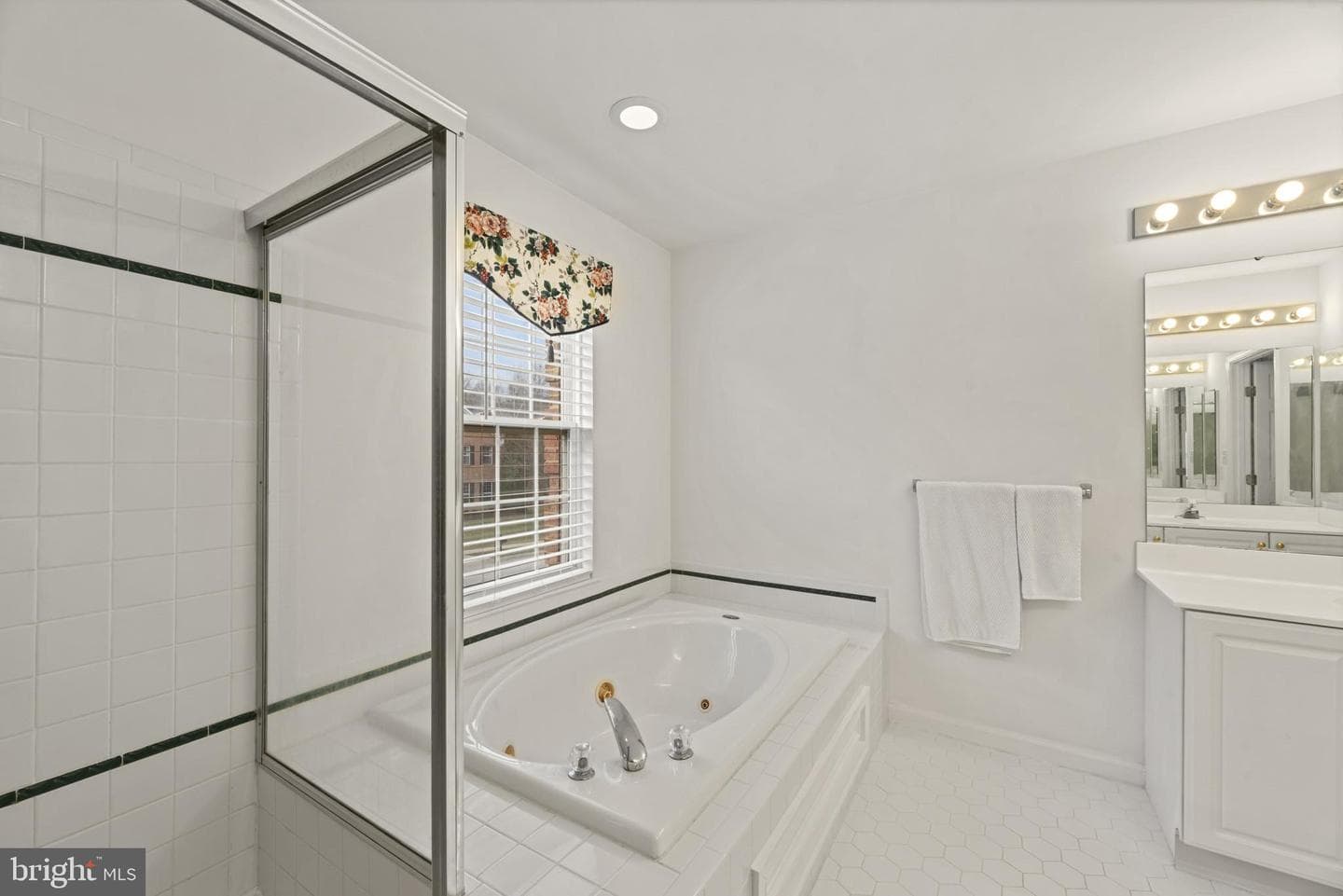 220 Cypress Ridge Drive photo 38