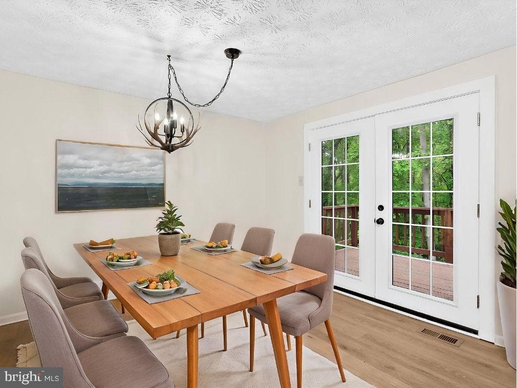 557 Bay Dale Court photo 11
