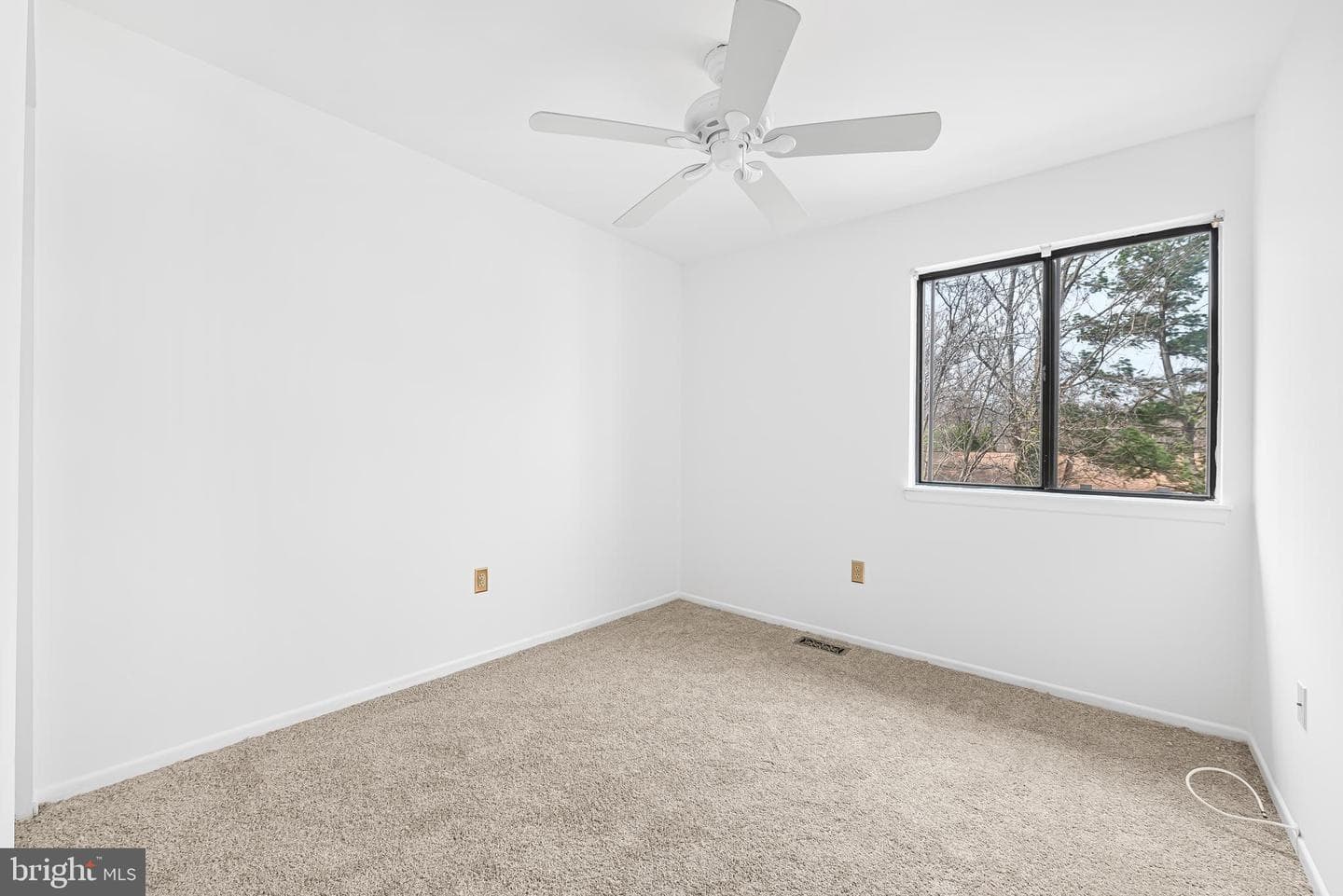 1233 Birchcrest Court photo 19