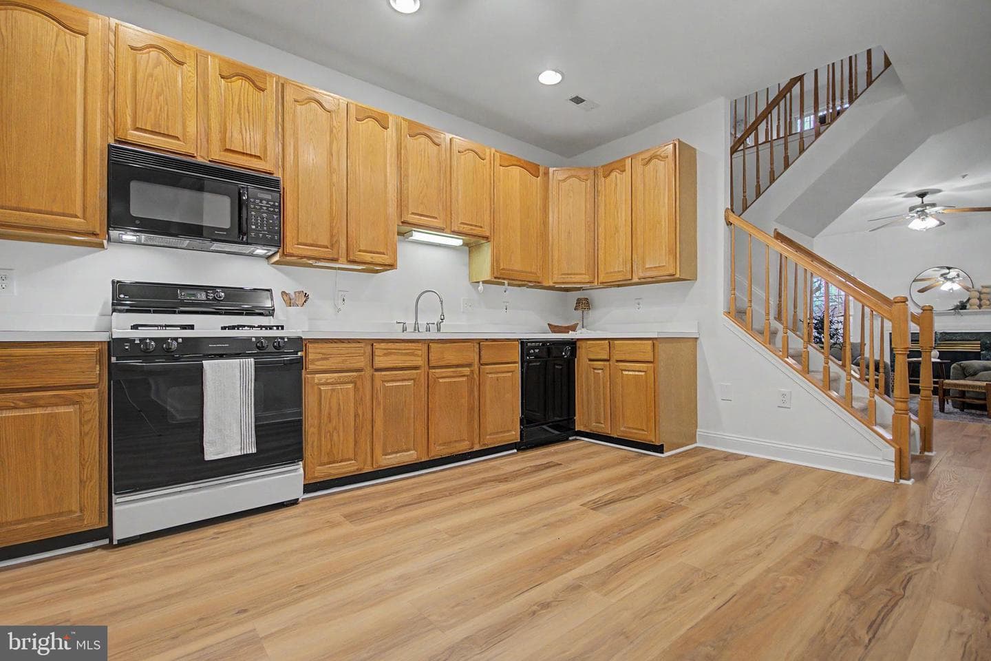 906 Perry Landing Court photo 10