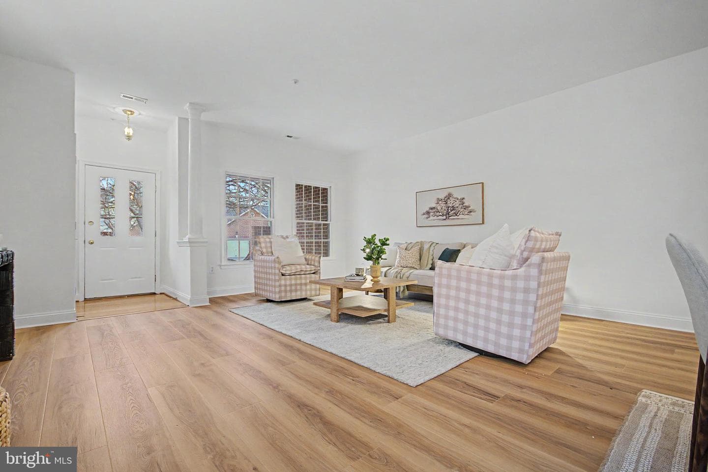 906 Perry Landing Court photo 3