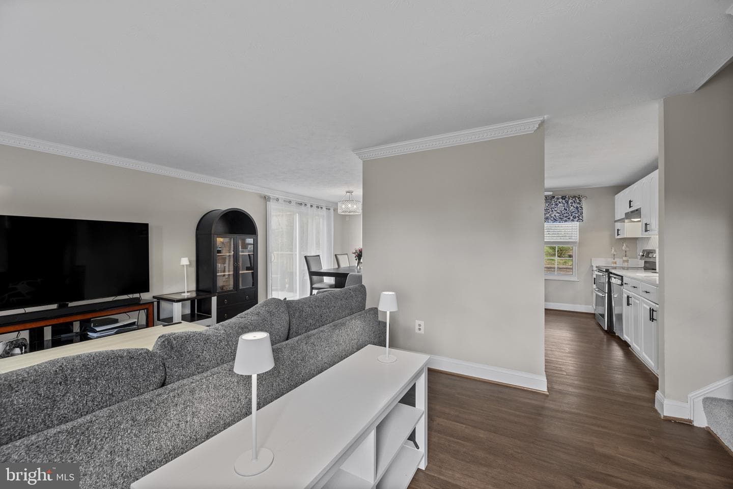 372 Blossom Tree Drive photo 4