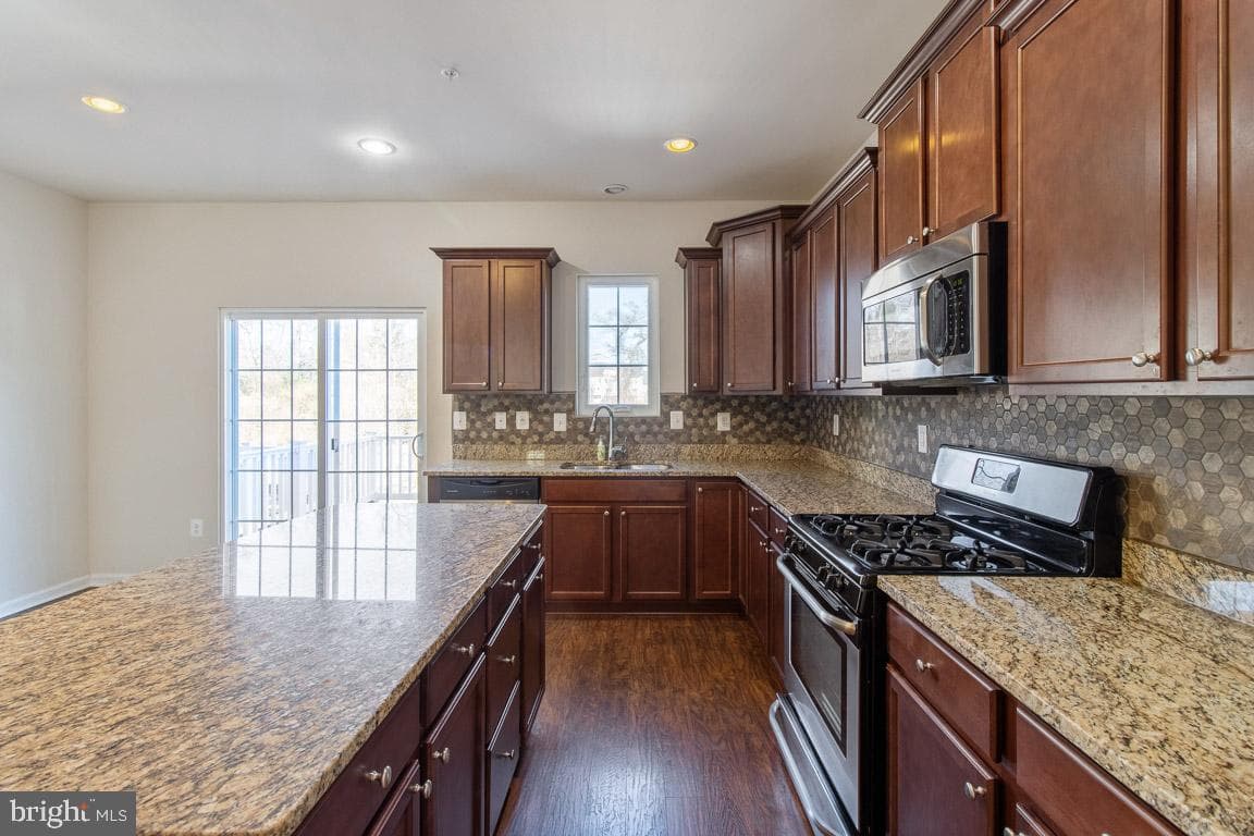 520 Kinglets Roost Lane photo 5