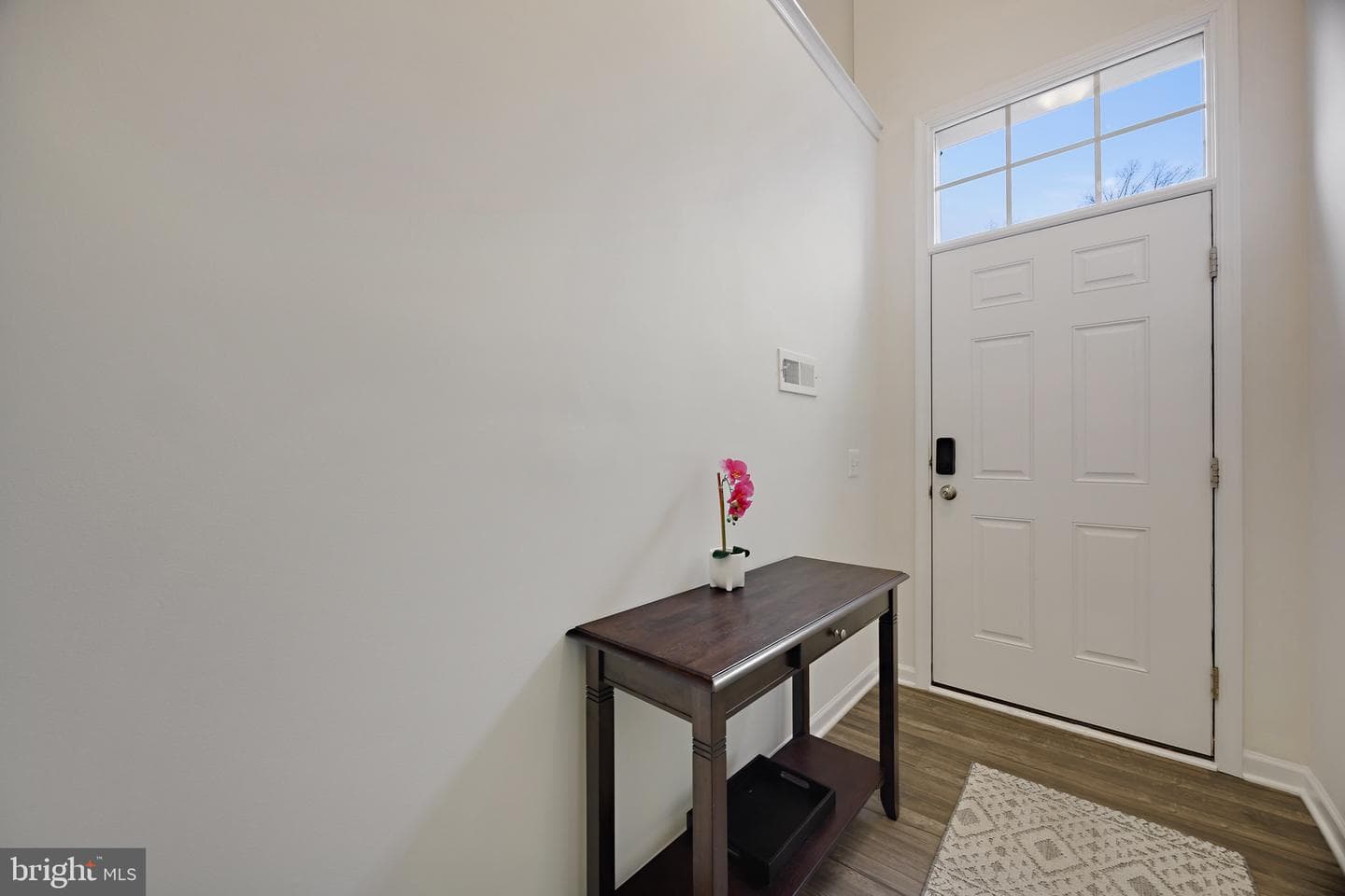 7545 Holly Ridge Drive photo 3