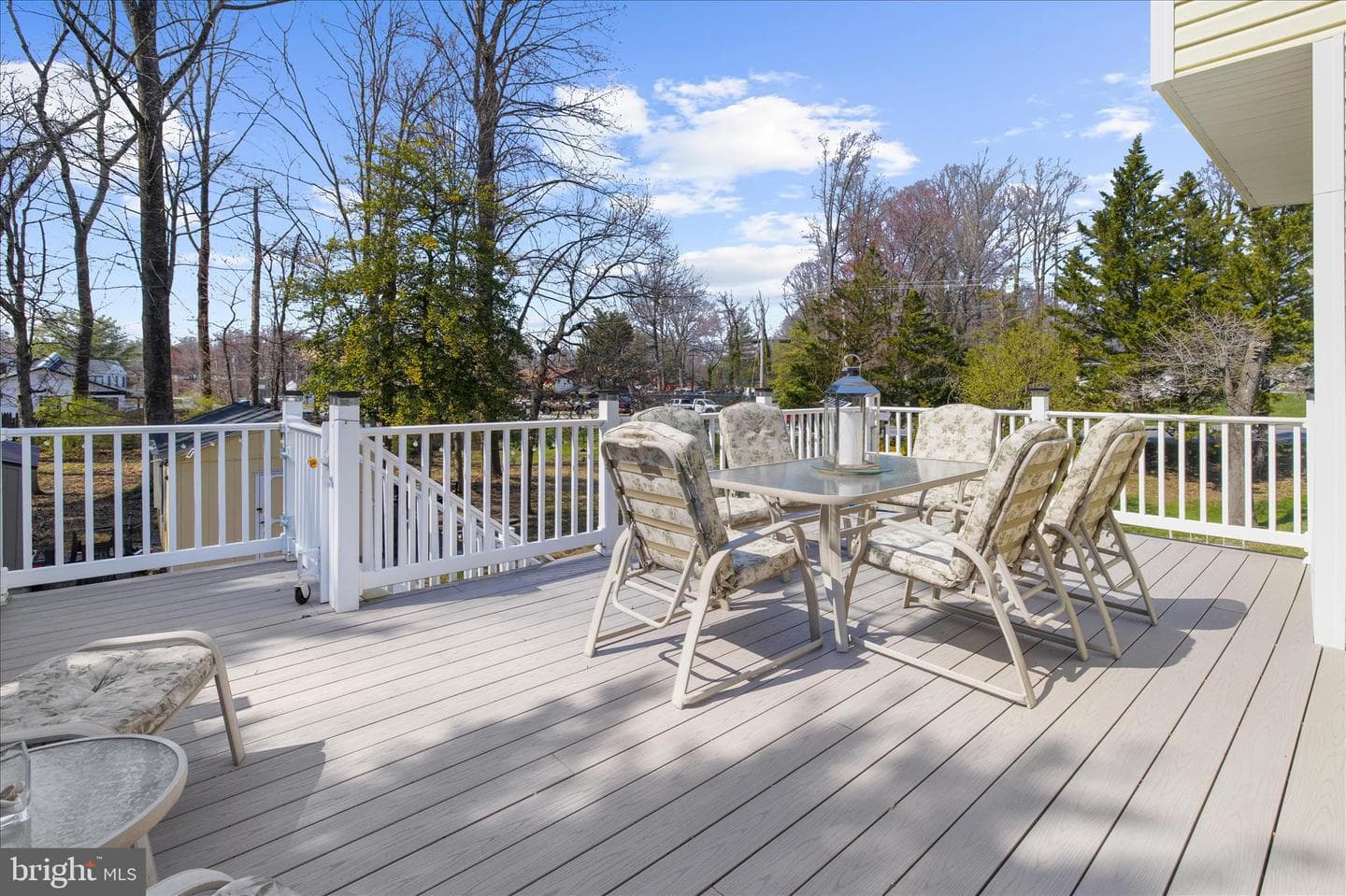92 Clifford Boulevard photo 44