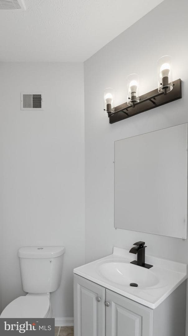 1404 Pangbourne Way photo 12