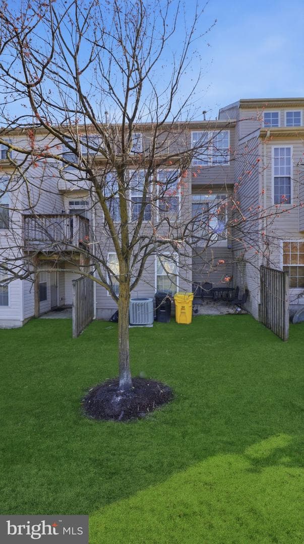 1404 Pangbourne Way photo 29
