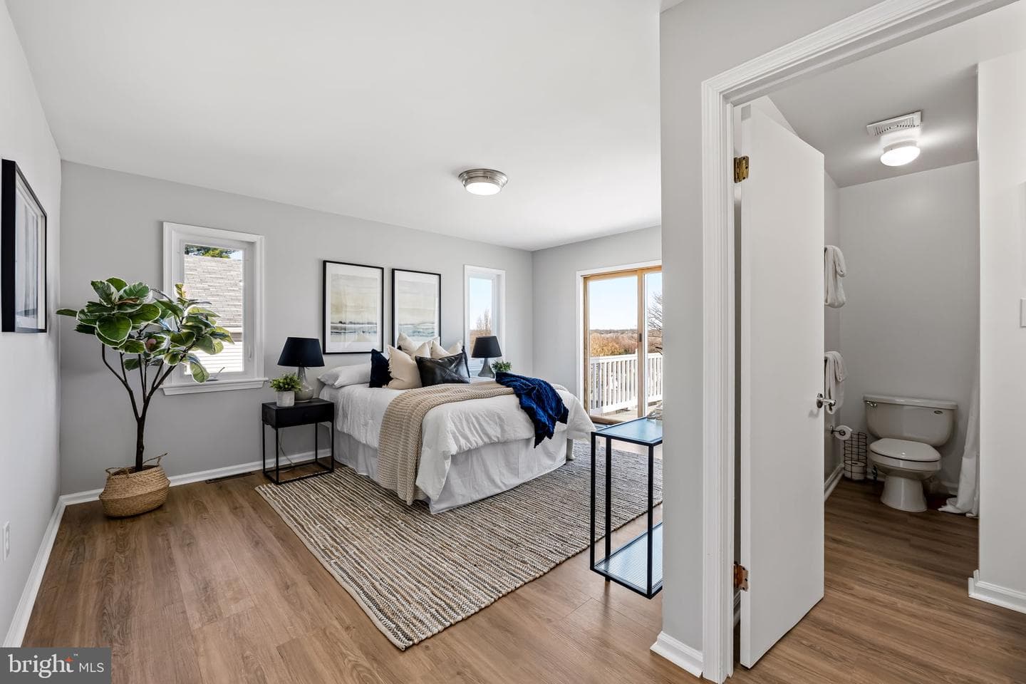 102 Charles Road photo 21