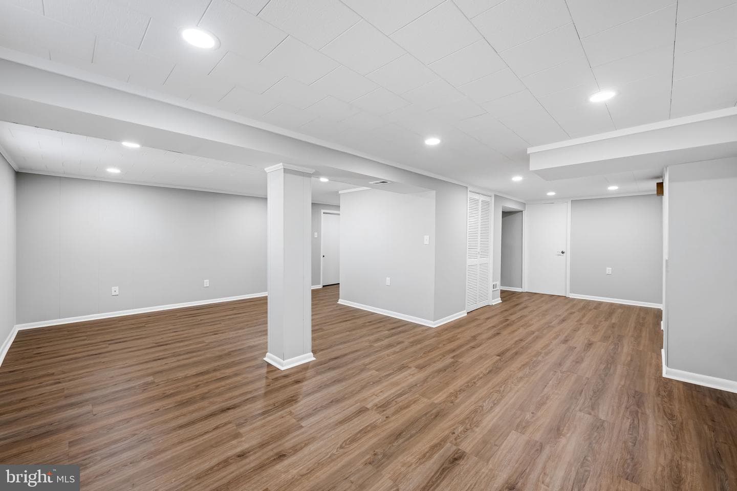 102 Charles Road photo 27
