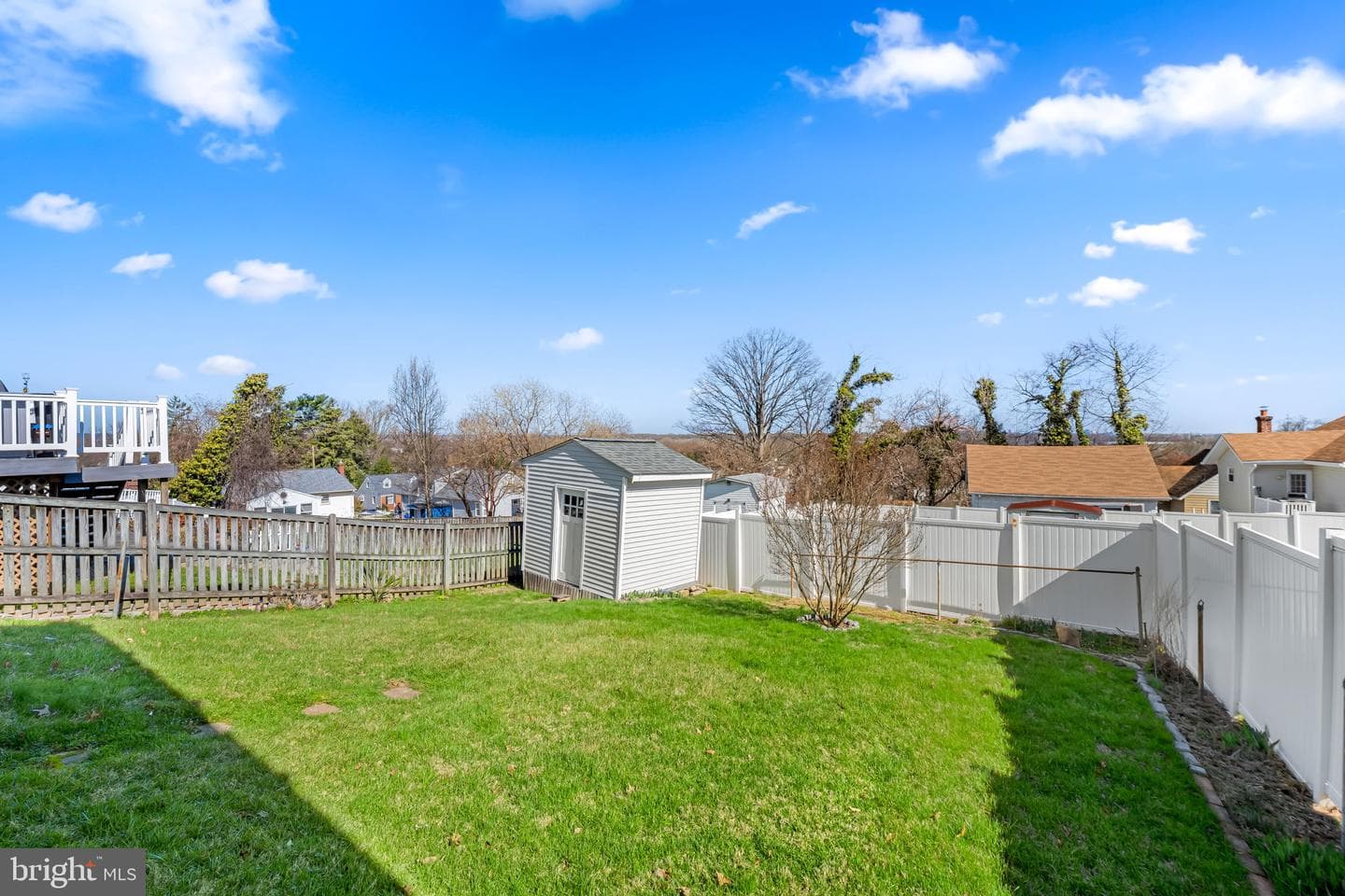 102 Charles Road photo 31
