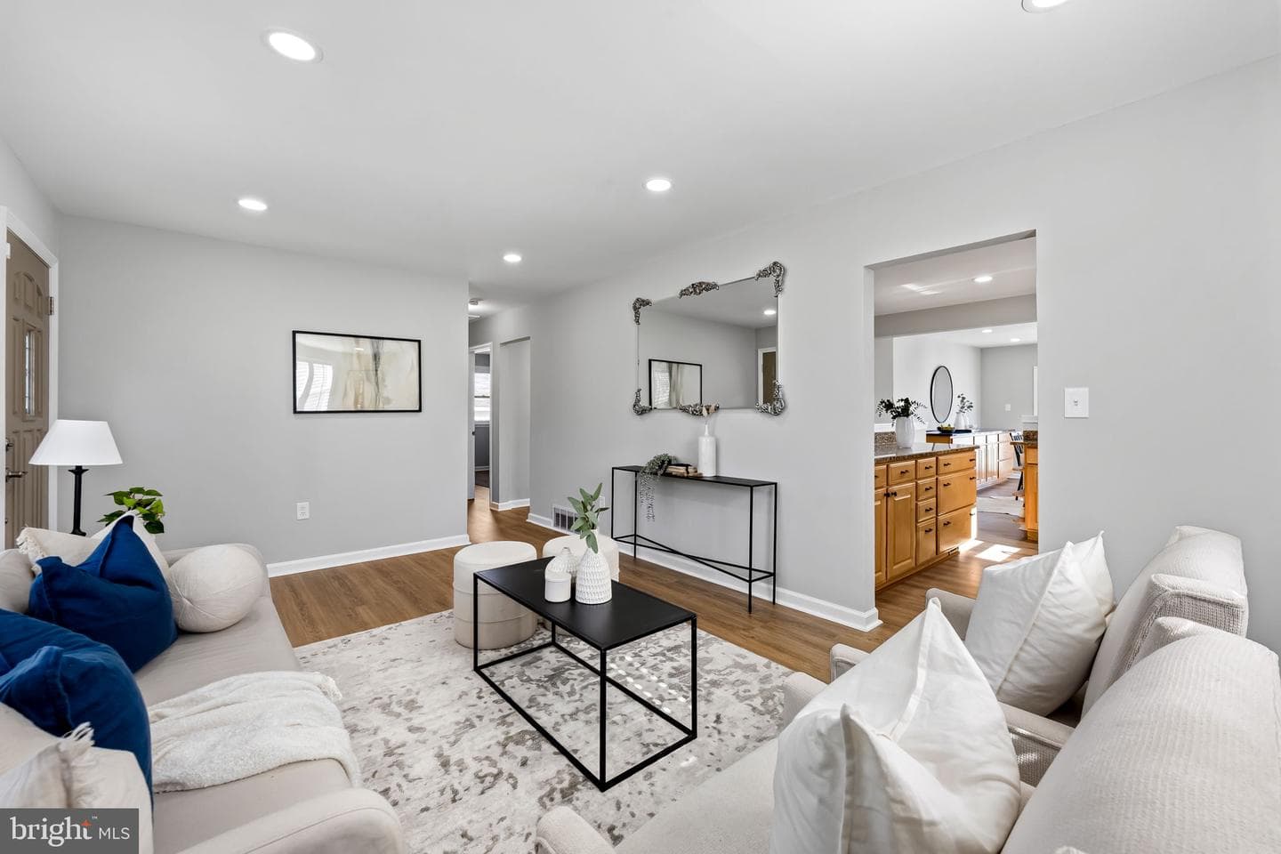 102 Charles Road photo 5