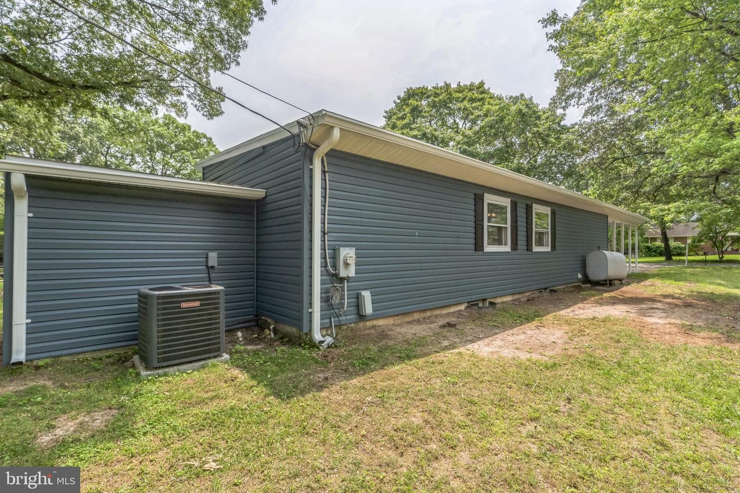 511 Sylvan Way photo 6
