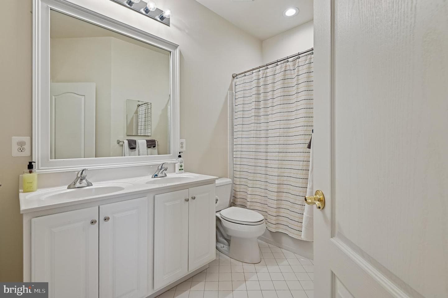 706 Drake Way photo 26