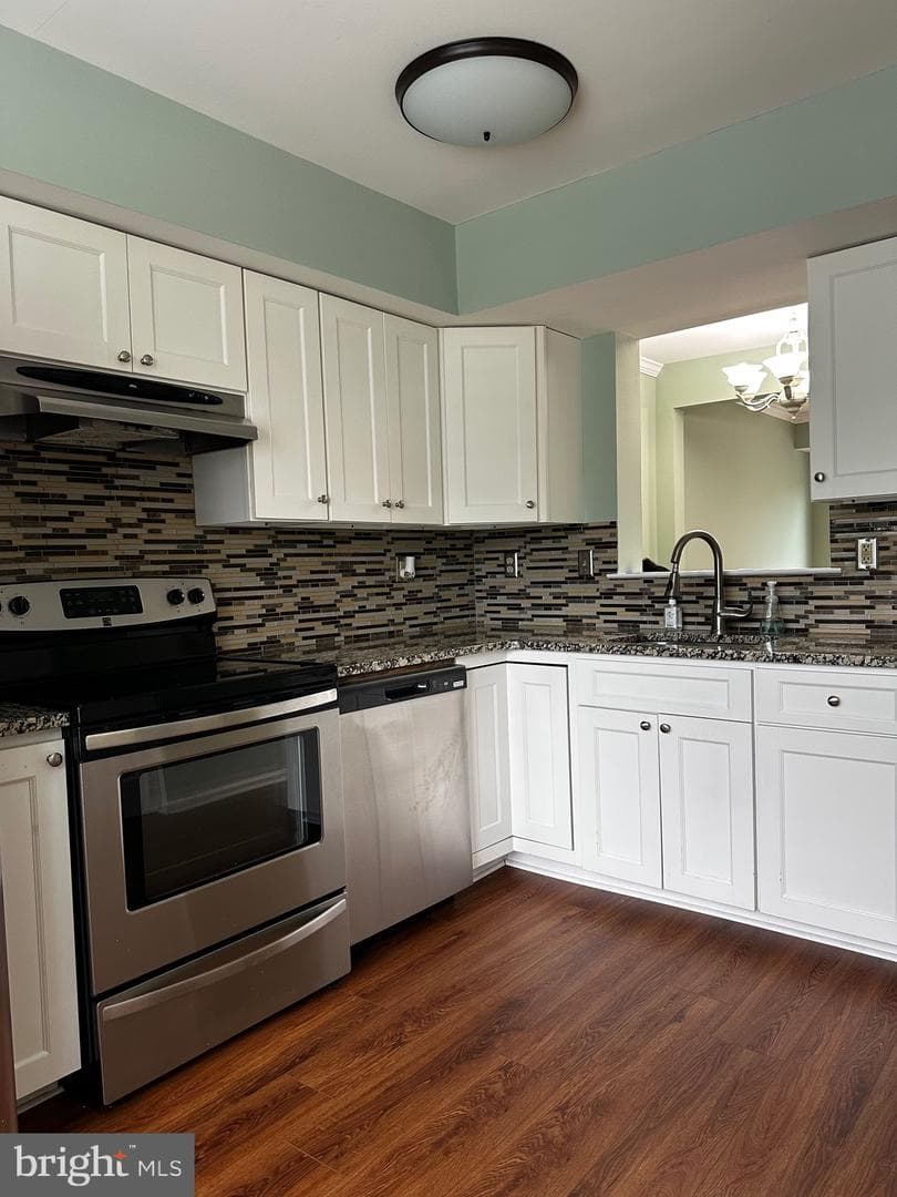 1346 Cox Cove Court photo 5