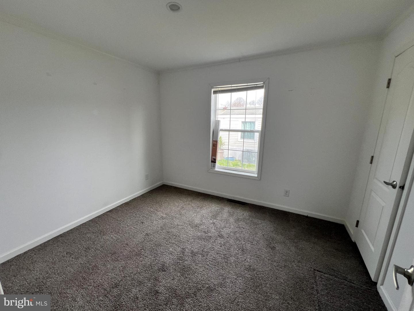 485 Keith Rd photo 8